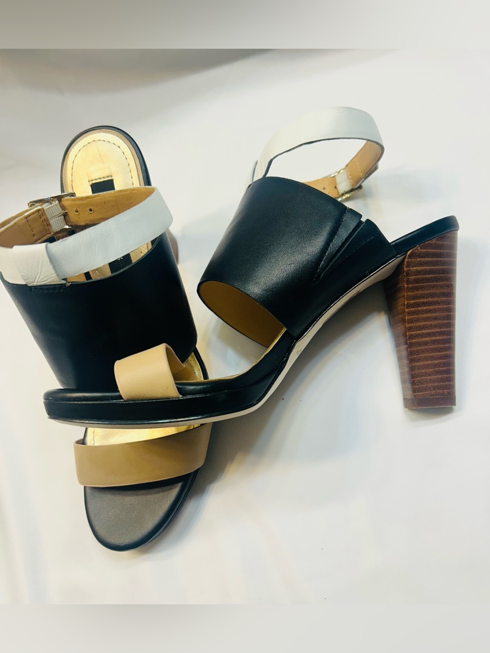 White House Black Market Black and Beige Leather Block Heel Sandals - Picture 4 of 8